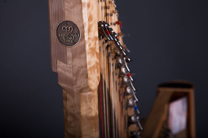 Harfe Balladeer Folk Detail
