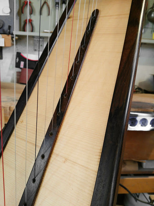 Pedalharfe Fichtendecke mit Palisander Holz